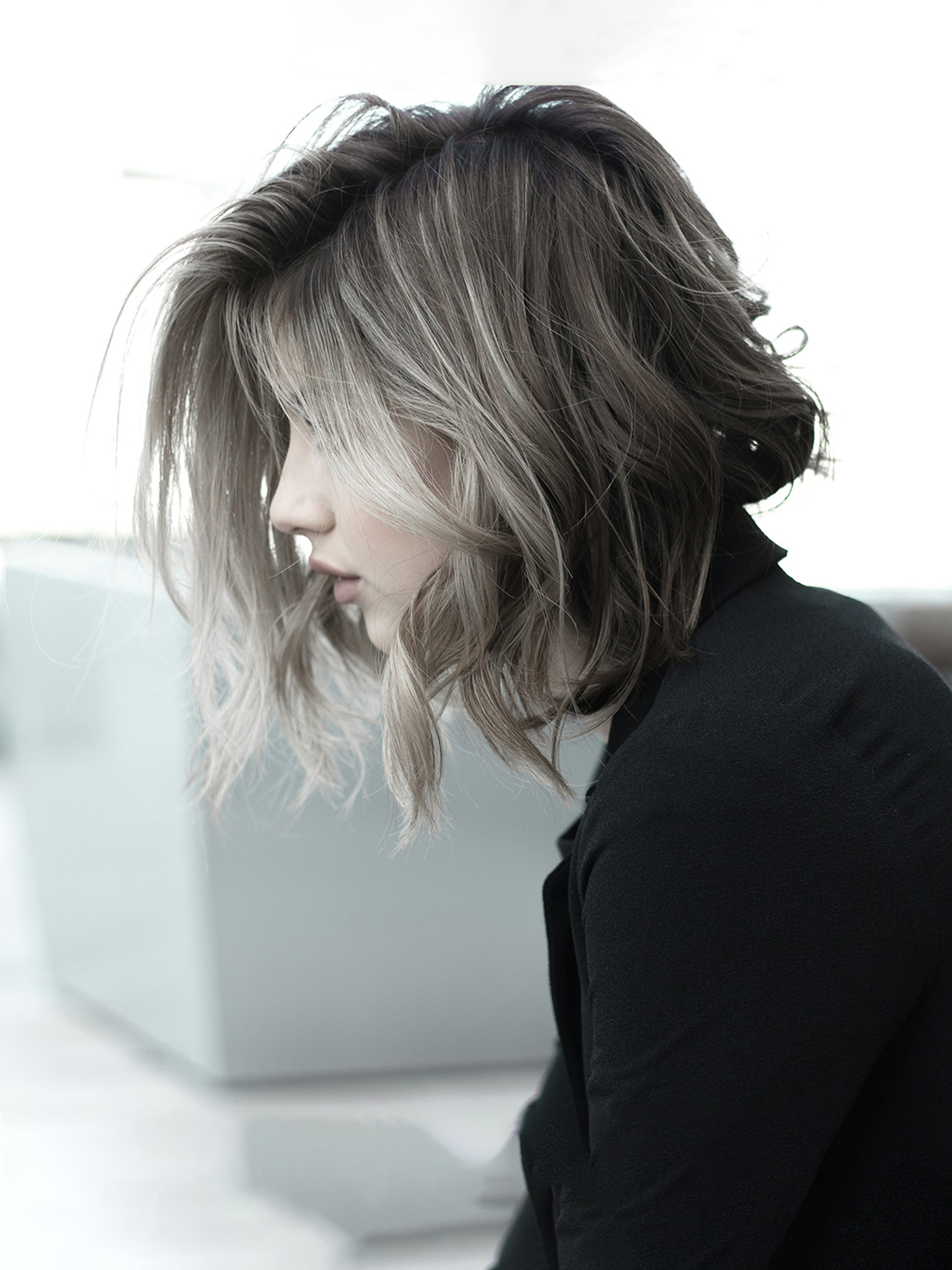 side faced girl State Hair